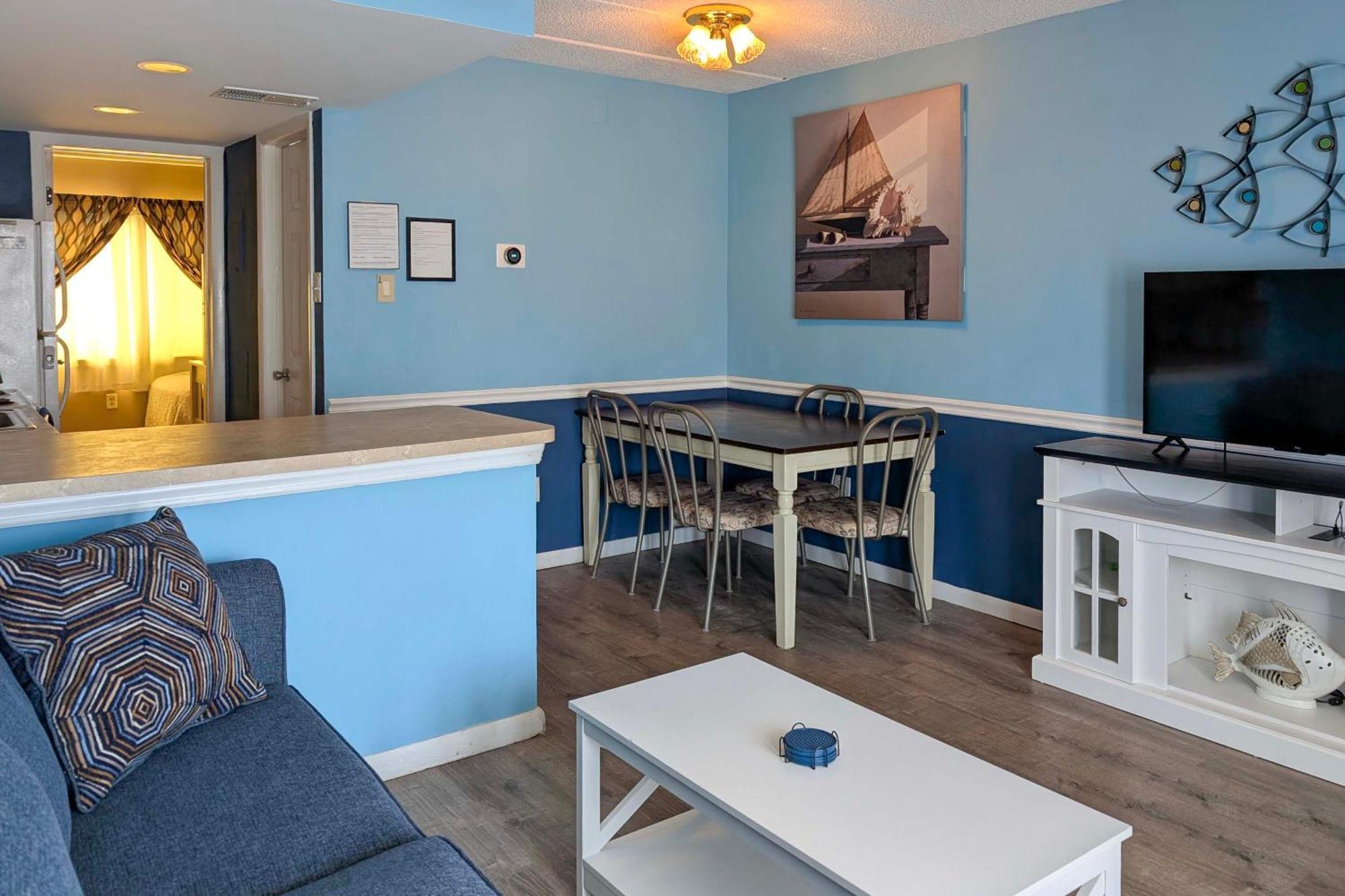 Coastal Condo With Pool, 1 Block To Wildwood Beach! Dış mekan fotoğraf