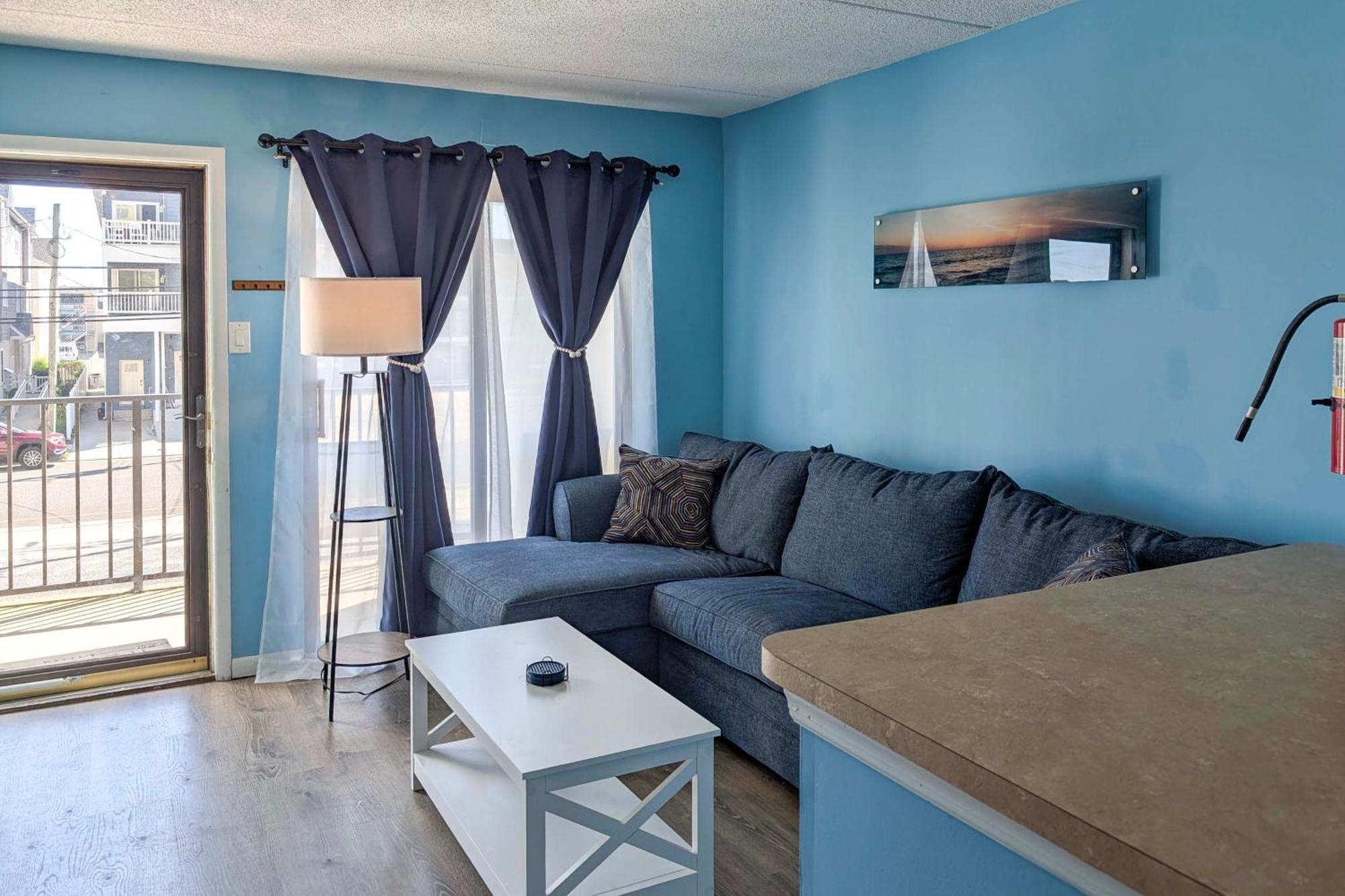 Coastal Condo With Pool, 1 Block To Wildwood Beach! Dış mekan fotoğraf